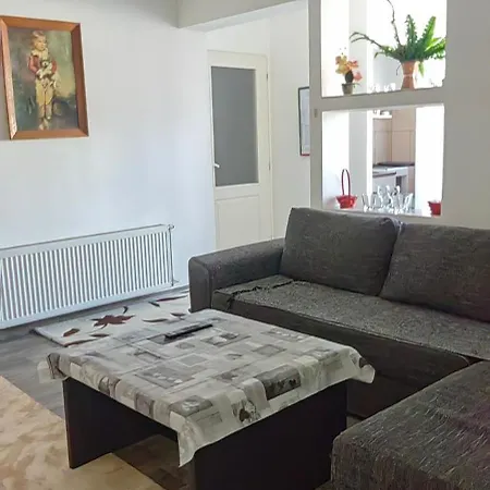 Divlji Raj Apartment Belgrad